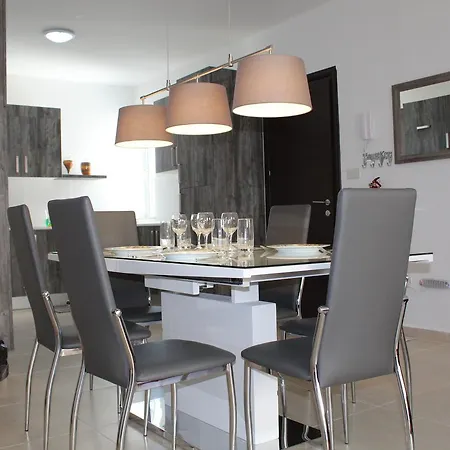 Homestay Centre Point